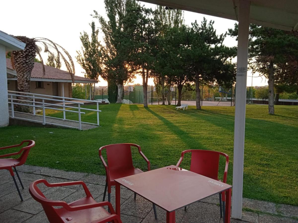 Bungalows Zaragoza Camping מראה חיצוני תמונה